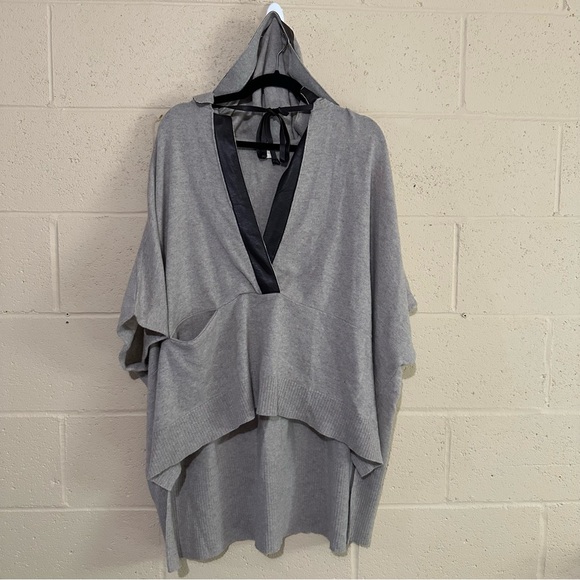 ZOE COUTURE women’s hooded poncho leather trim with ties pocket‎ wool cashmere - Picture 2 of 6